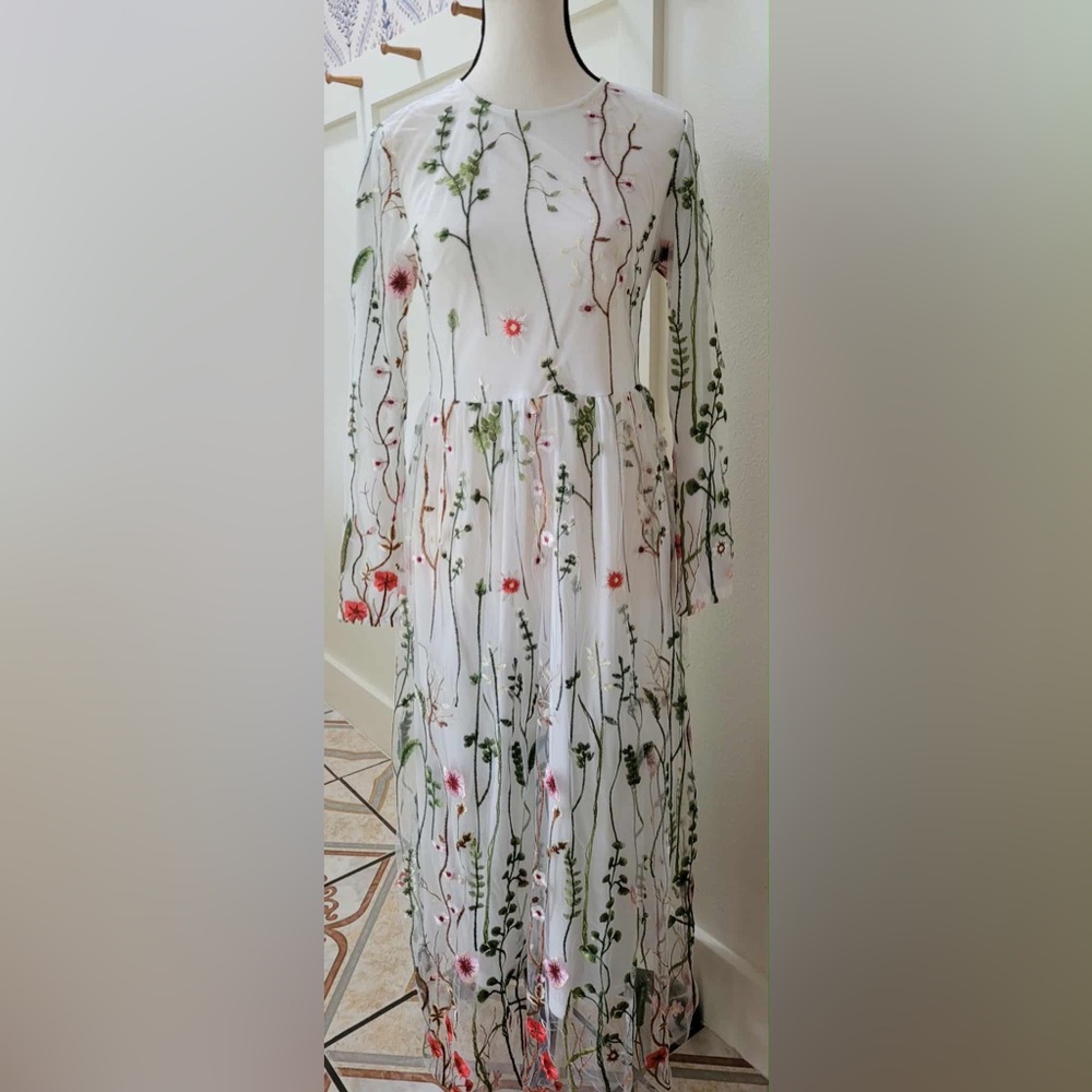 Ivy City Co Elegant White Dress with Floral Embroidery